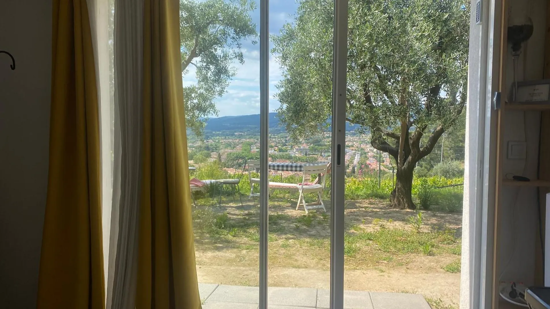 Δωμάτια σε οικογενειακή κατοικία La Chambre Du Moulin Saint-Cyr-sur-Mer Γαλλία